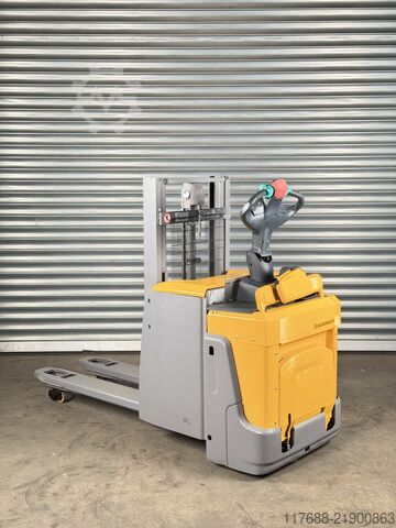 High lift truck driver Jungheinrich ERD 220 - Service Neu - Initial Hub - 2010mm Hub
