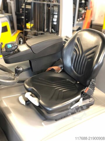 Electric 4-wheeler Jungheinrich EFG S30 - Service Neu - Batterie 87% + Garantie