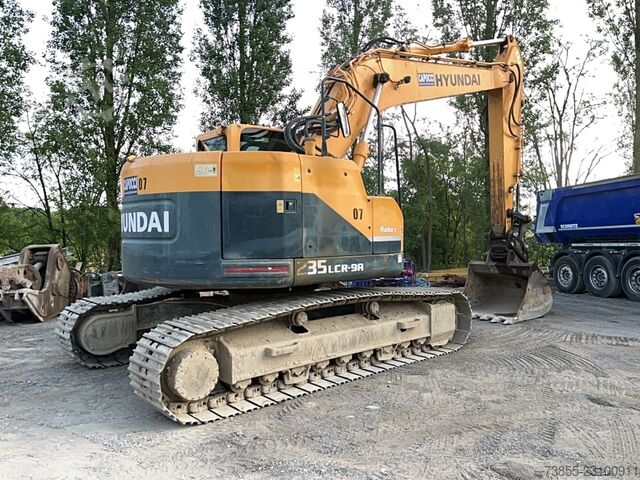 Tracked Excavator Hyundai Robex 235 LCR-9A