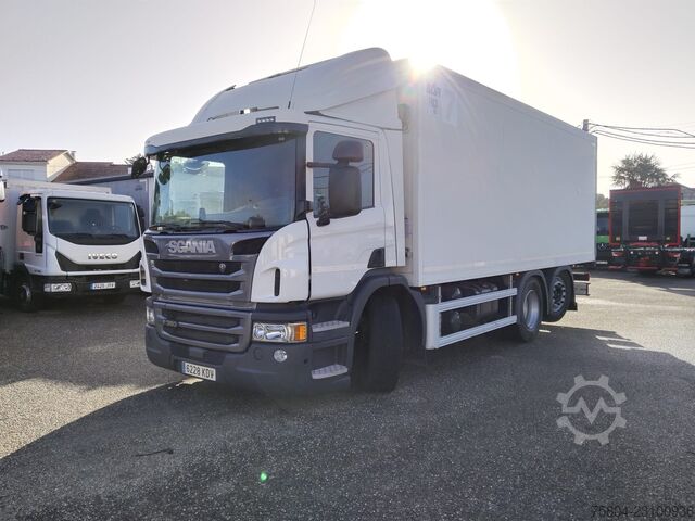 Refrigerated truck SCANIA P 360
