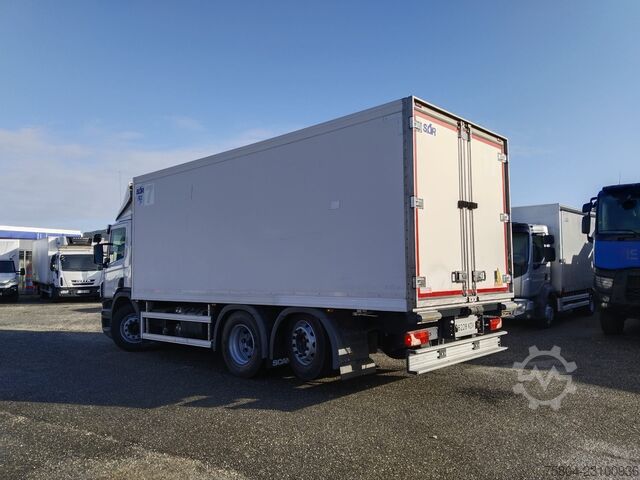 Refrigerated truck SCANIA P 360