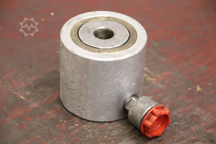 Kurzhub-Schwerlastzylinder unbekannt Hub 30 mm