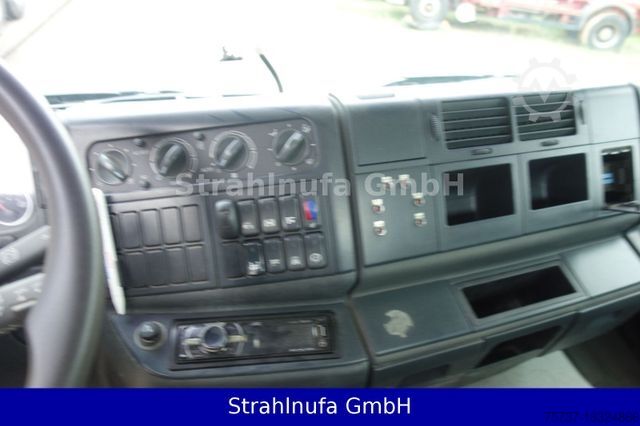 Skip truck MAN TGA 26.390 6x2/4