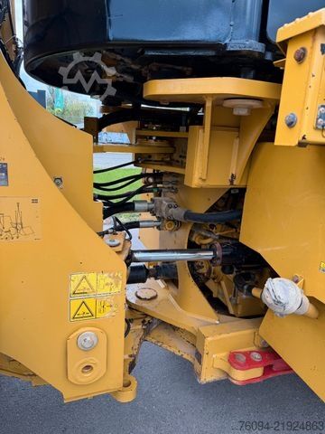 Wheel loader CATERPILLAR 950M