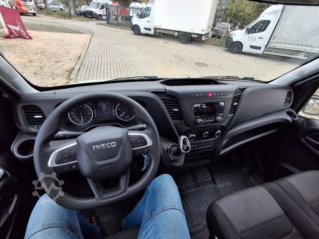 Pick-up van IVECO 70C18