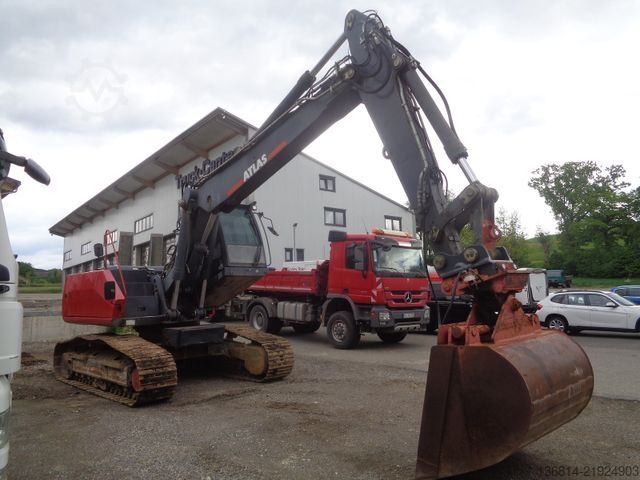 Chain excavator ATLAS 240 LC
