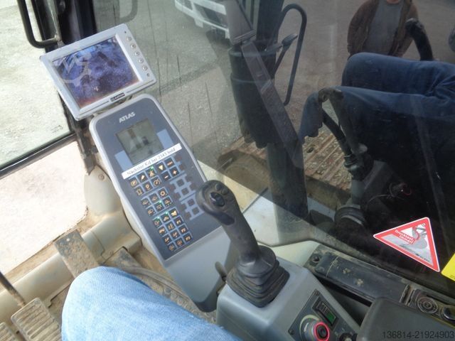 Chain excavator ATLAS 240 LC