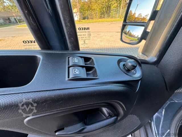 Curtain sider van IVECO Daily 72C18 Hi-Matic Pritsche Plane+LBW
