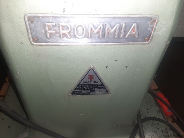 Belt sanding machine Frommia 