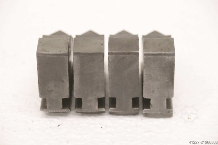 Interchangeable jaws four-jaw chuck unbekannt Breite 18 mm