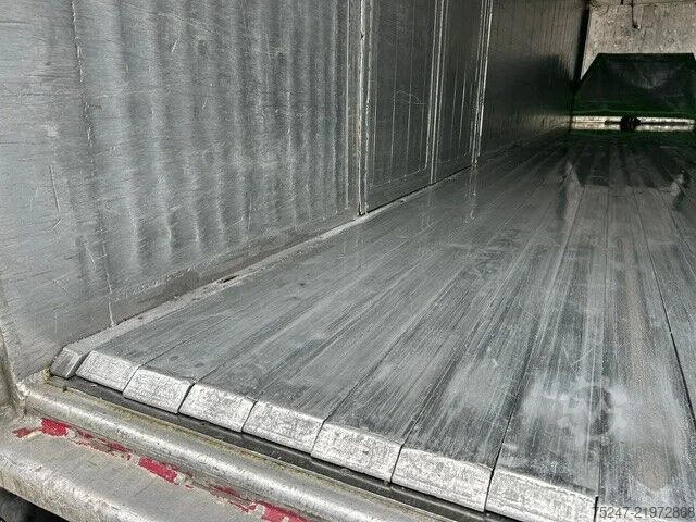 Schubboden Schwarzmüller SPA3/E - 90m3 Liftachse Seitentüren