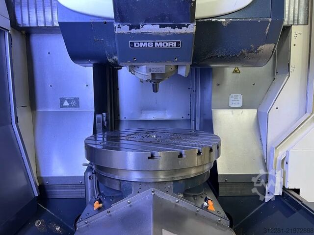 Universal 5-axis machining center DMG MORI HSC 70 LINEAR