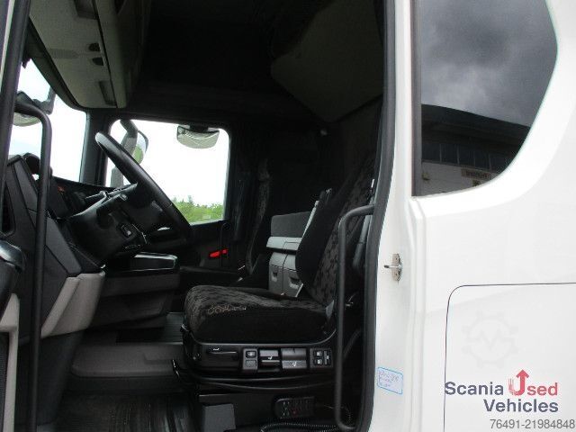 Standard tractor unit Scania R 460 A4x2NA
