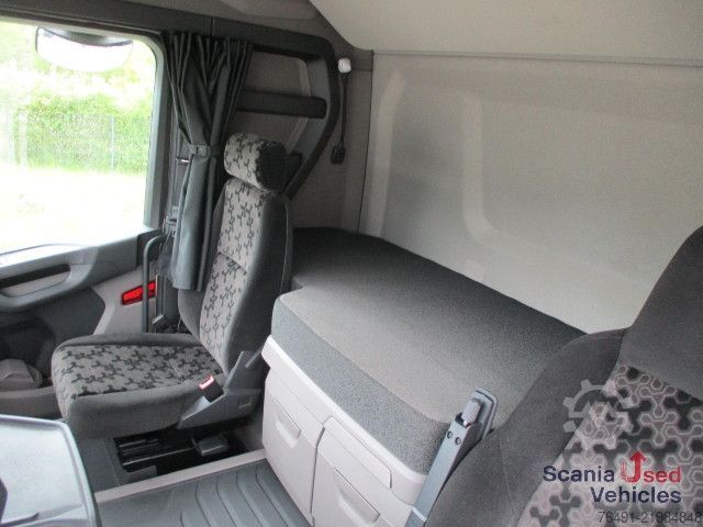 Standard tractor unit Scania R 460 A4x2NA