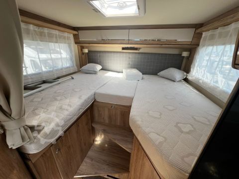 Caravan/camper Eura Mobil Profila T 696 EB