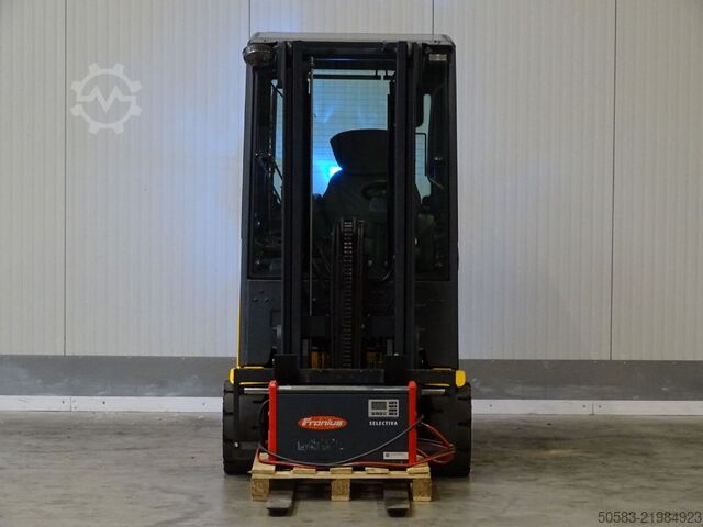 Elektro 3 Rad-Stapler Jungheinrich EFG220