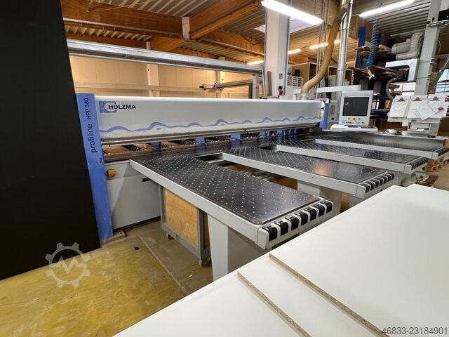 Plattenaufteilsäge mit Plattenlager HOLZMA HPP 380/43/43 + Bargstedt TLF 410
