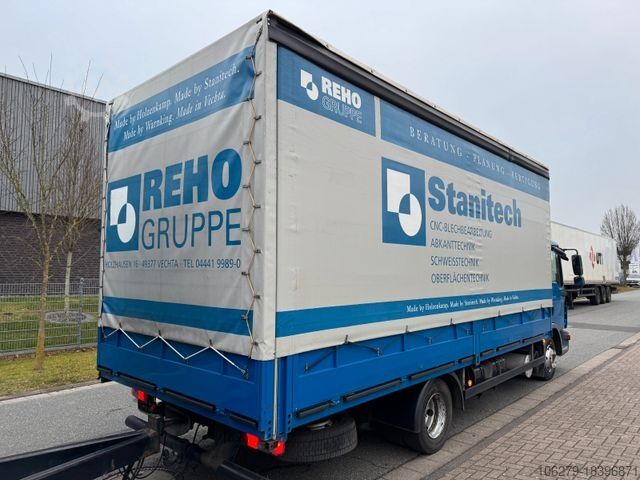 Curtain sider van MAN TGL 8.240 /4x2 BL Pritsche Schiebepl.