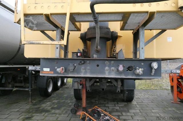 Tipper semitrailer CARNEHL Kippauflieger CHKS / A Kippauflieger
