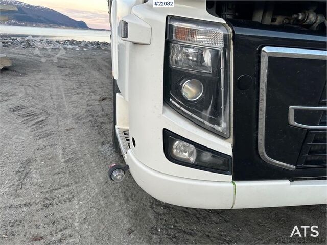 Koffer Volvo FH16 700 Tandem Box Truck with Lift and Onspot