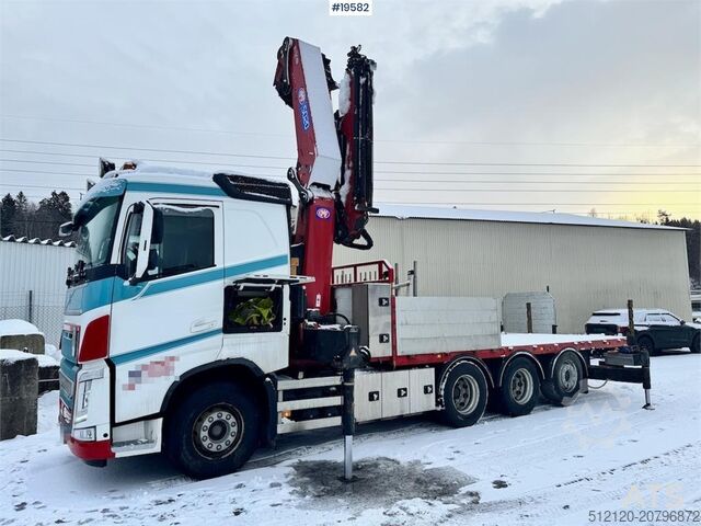 Kranwagen Volvo FH540 8x4 Tridem Crane truck w/ 50 t/m HMF crane w
