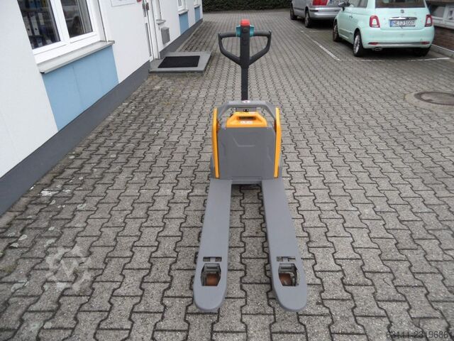 Electric Pallet Truck Jungheinrich AME 15 - BJ 2025 - 35 Stunden - neuwertig