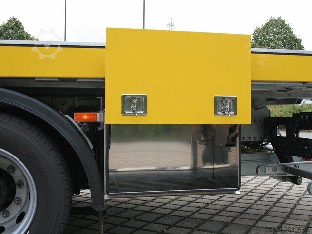 Abschleppwagen MAN TGM 18290 Bergefahrzeug mit HIAB Ladekran