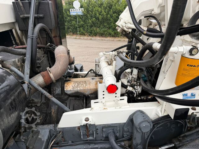 Betonmischer LKW Astra HD8 84.48