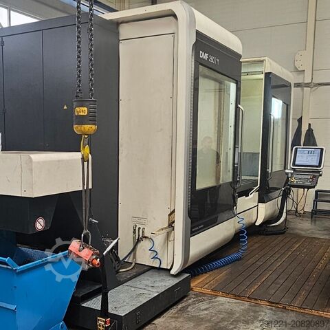 Universal-Bearbeitungszentrum DMG Mori DMF 260/11
