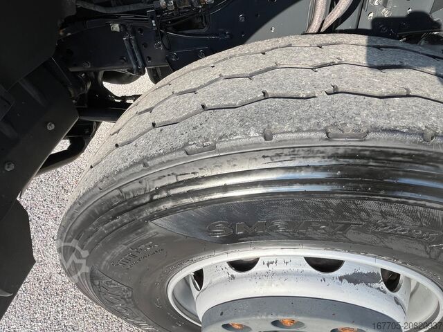 Betonmischer LKW Iveco Trakker 450