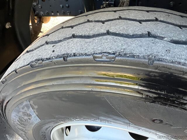 Betonmischer LKW Iveco Trakker 450