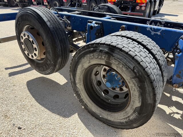 Truck chassis SCANIA R470 Chassis 8x2 Retarder Euro3