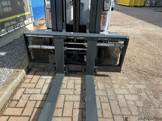 VS-22906 Electric triplex forklift Still RX60-35 STILL RX60-35