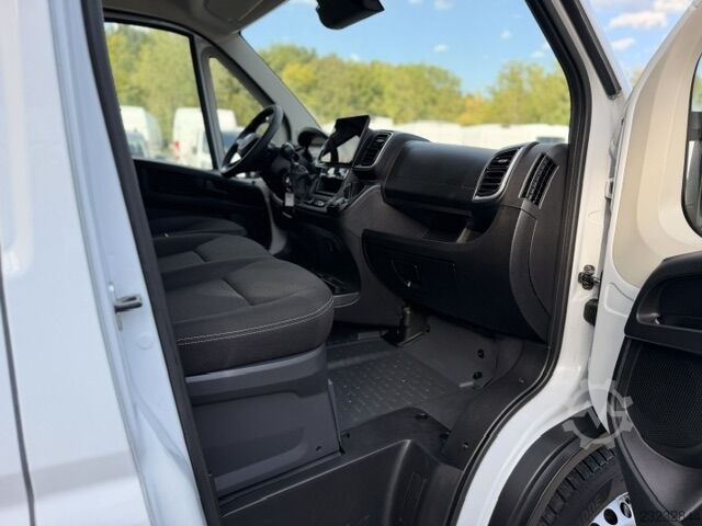 Hochdach-Kastenwagen mit langem Radstand Peugeot Boxer 35 L4H2 140 KlimaKameraTempo Navi