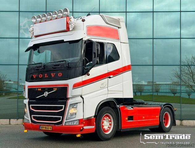 Standard SZM VOLVO FH 460 GLOBETROTTER XL 2x TANKS TOP CONDITION NL