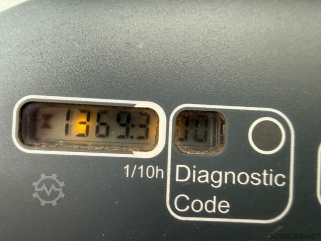 Walzenzug HAMM HD12VV / 2012 BJ / 1.369 H / 2.695 KG