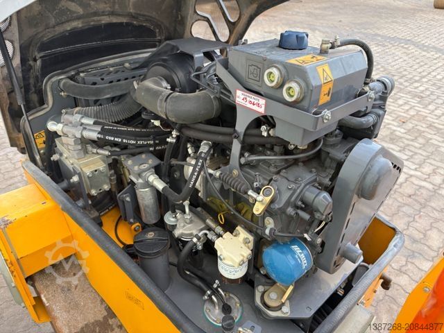 Walzenzug HAMM HD12VV / 2012 BJ / 1.369 H / 2.695 KG