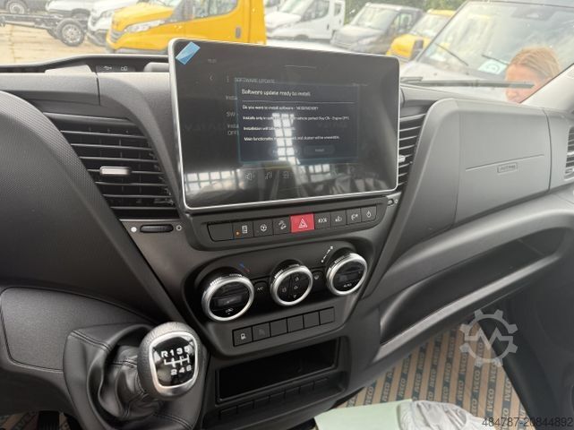 Transporter mit Kipper IVECO Daily 50C18 HZ 3 Seiten Kipper 3,5T MOD 25