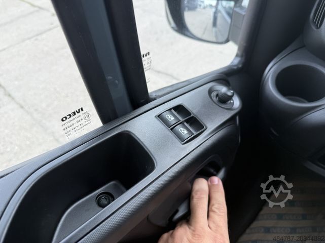 Transporter mit Kipper IVECO Daily 50C18 HZ 3 Seiten Kipper 3,5T MOD 25
