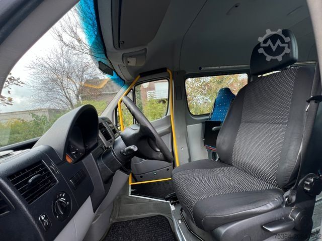 Kleinbus MERCEDES-BENZ Sprinter 311 Cdi Automatik L2H2 VDL 9Sitze Lift