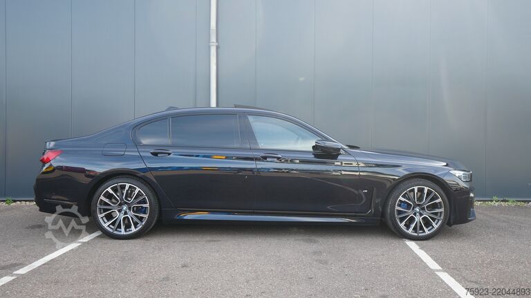 Passenger transportation BMW 745Le xDrive Hybrid 6-cyl