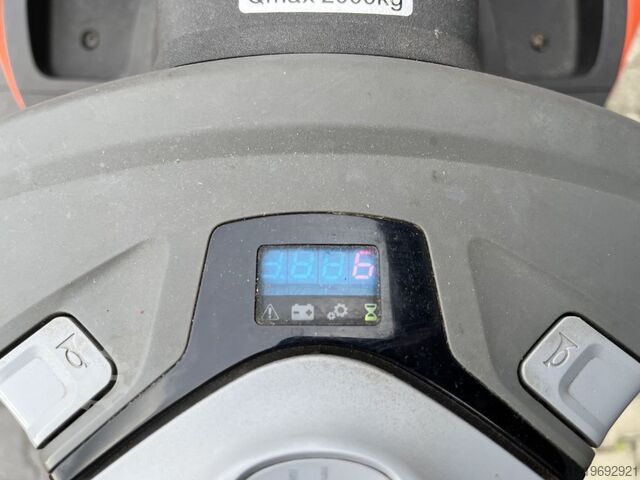 Electric Pallet Truck BT LPE200