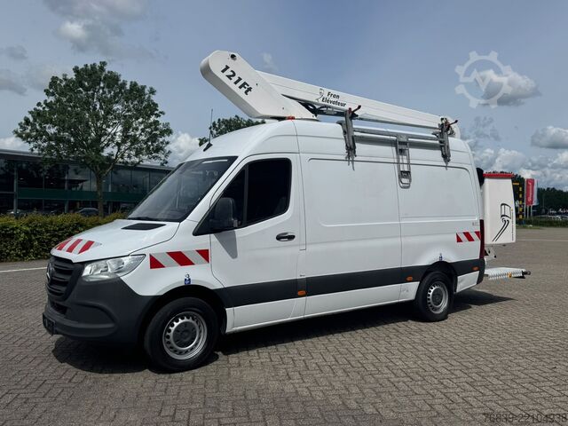 Lifting platform Mercedes-Benz Sprinter 314 CDI 277 draaiuren