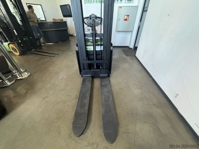 Hochhubwagen Cesab S214L