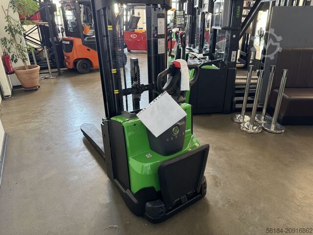 Hochhubwagen Cesab S214L