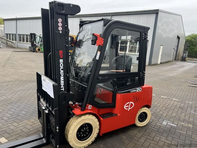 Electric 4-wheel forklift EP EFL201