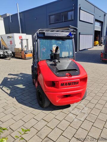 Rough Terrain Forklifts Manitou MSI 35 new tires