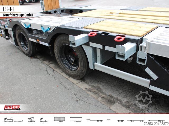 Low loader trailer SCHWARZMÜLLER Tieflader mit gekröpftem Plateau