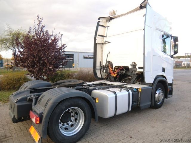 Standard tractor unit SCANIA R450  Retarder