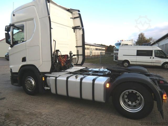 Standard tractor unit SCANIA R450  Retarder